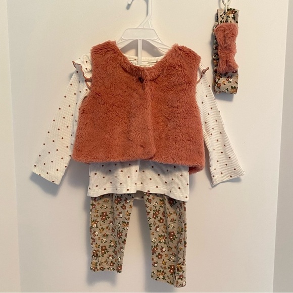 Nicole Miller Other - Nicole Miller Baby Girls Faux Fur Vest/ Top/ Pants/ Headband 4 Pieces 18 Months